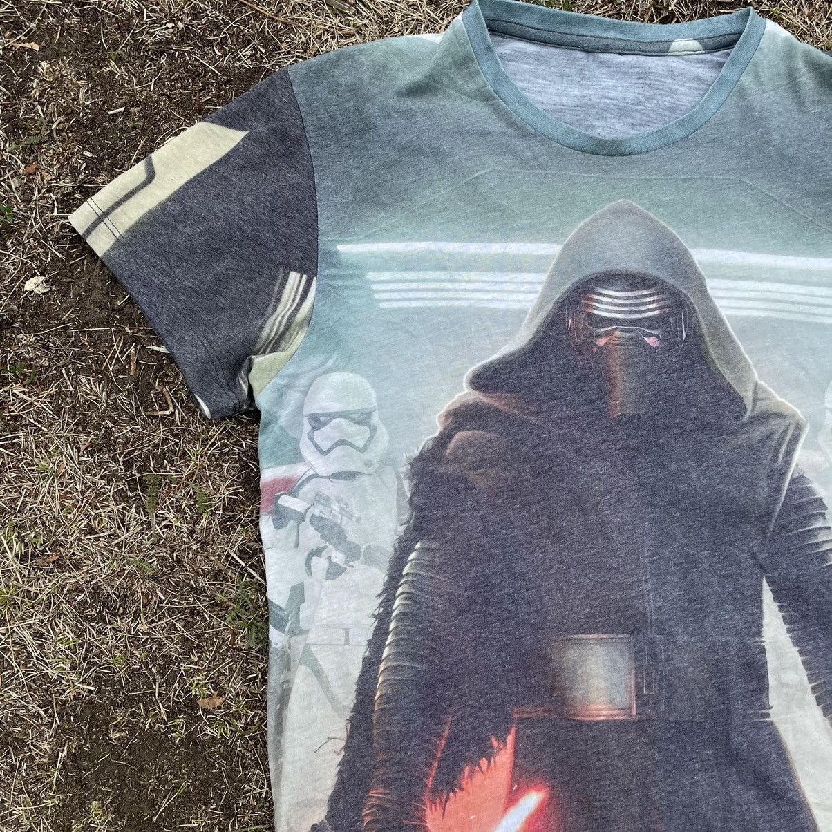 Vintage Y2K Star Wars Kylo Ren Graphic Tee Streetwear Grunge Boxy M Size US M / EU 48-50 / 2 - 3 Thumbnail
