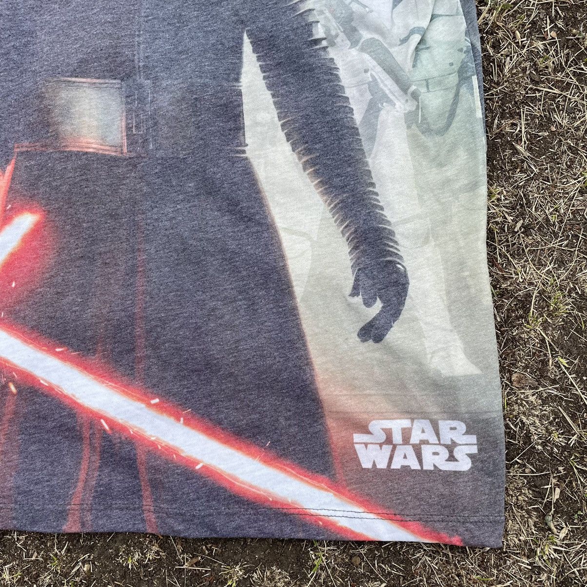 Vintage Y2K Star Wars Kylo Ren Graphic Tee Streetwear Grunge Boxy M Size US M / EU 48-50 / 2 - 4 Thumbnail
