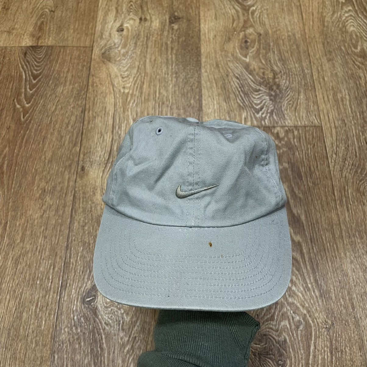 Vintage Vintage Nike Swoosh Cap Hat Y2K Faded Streetwear Relaxed OS Size ONE SIZE - 1 Thumbnail