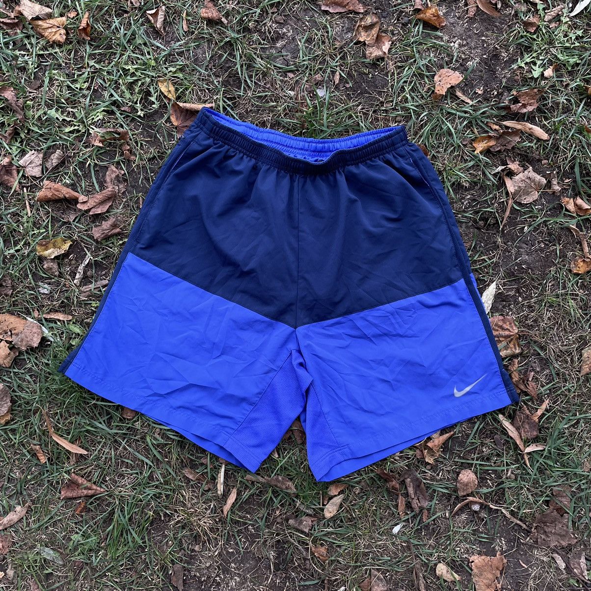Vintage Vintage Y2K Nike Swoosh Nylon Shorts Blue Baggy Streetwear 3 Size US 32 / EU 48 - 1 Thumbnail