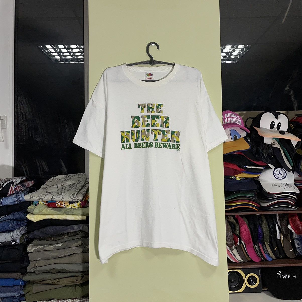 Vintage Vintage 90s Adult “ The Beer Hunter Drinking” Art Humor Tee Size US XL / EU 56 / 4 - 1 Thumbnail