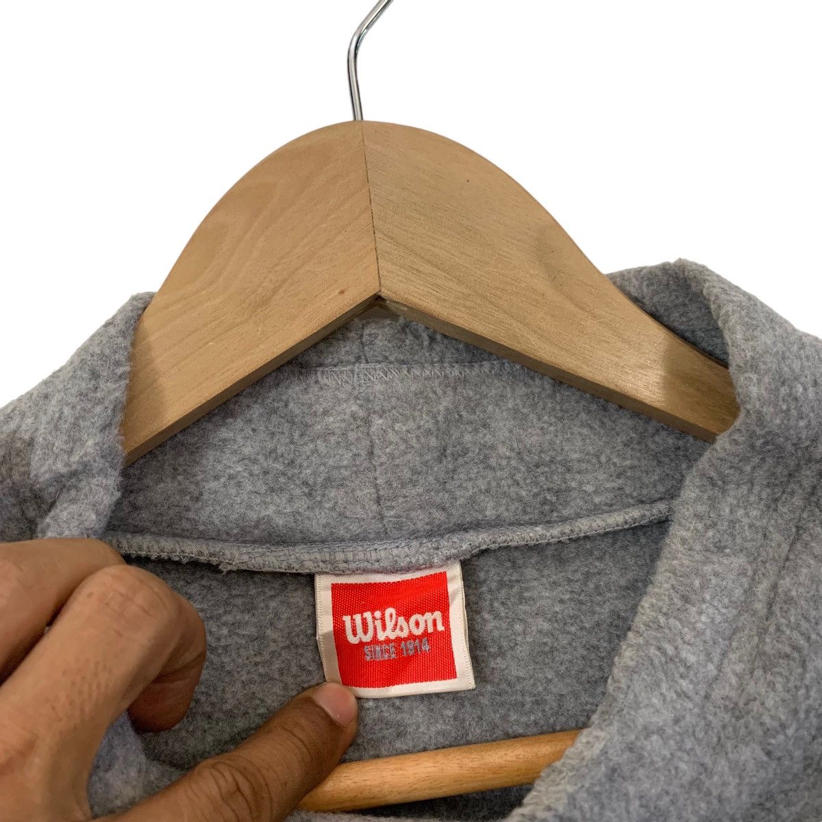 Vintage Vintage Wilson Spellout Sweater Size US L / EU 52-54 / 3 - 6 Thumbnail