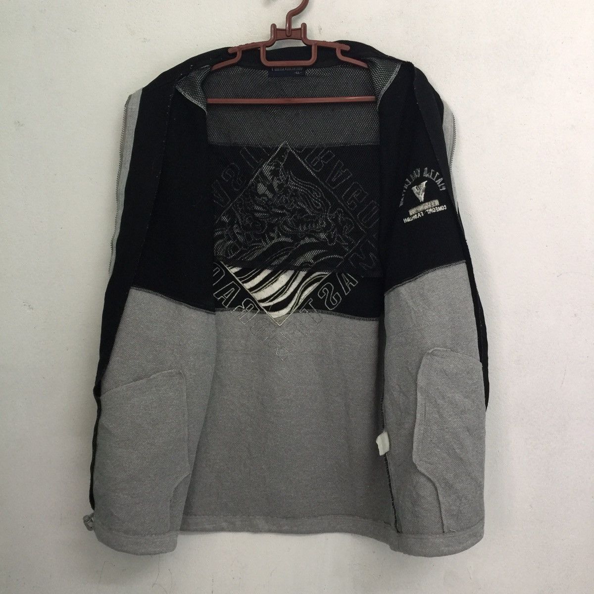 Japanese Brand Piazza Valentino Master dragon jacket Size US L / EU 52-54 / 3 - 8 Thumbnail