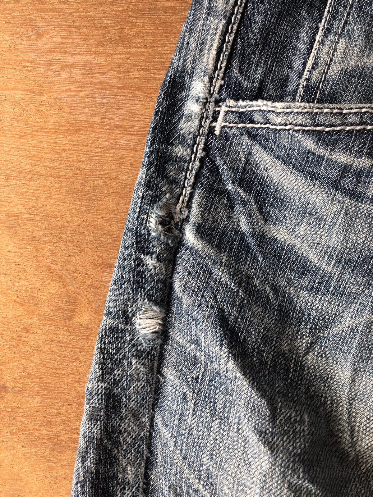 Burberry × Designer BURBERRY blue label LONDON denim blue jeans Size US 34 / EU 50 - 8 Thumbnail