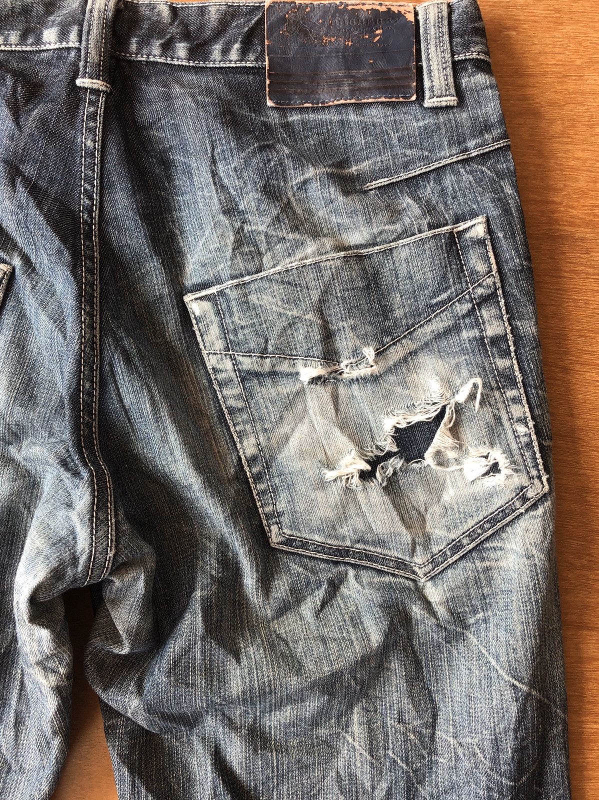Burberry × Designer BURBERRY blue label LONDON denim blue jeans Size US 34 / EU 50 - 14 Thumbnail