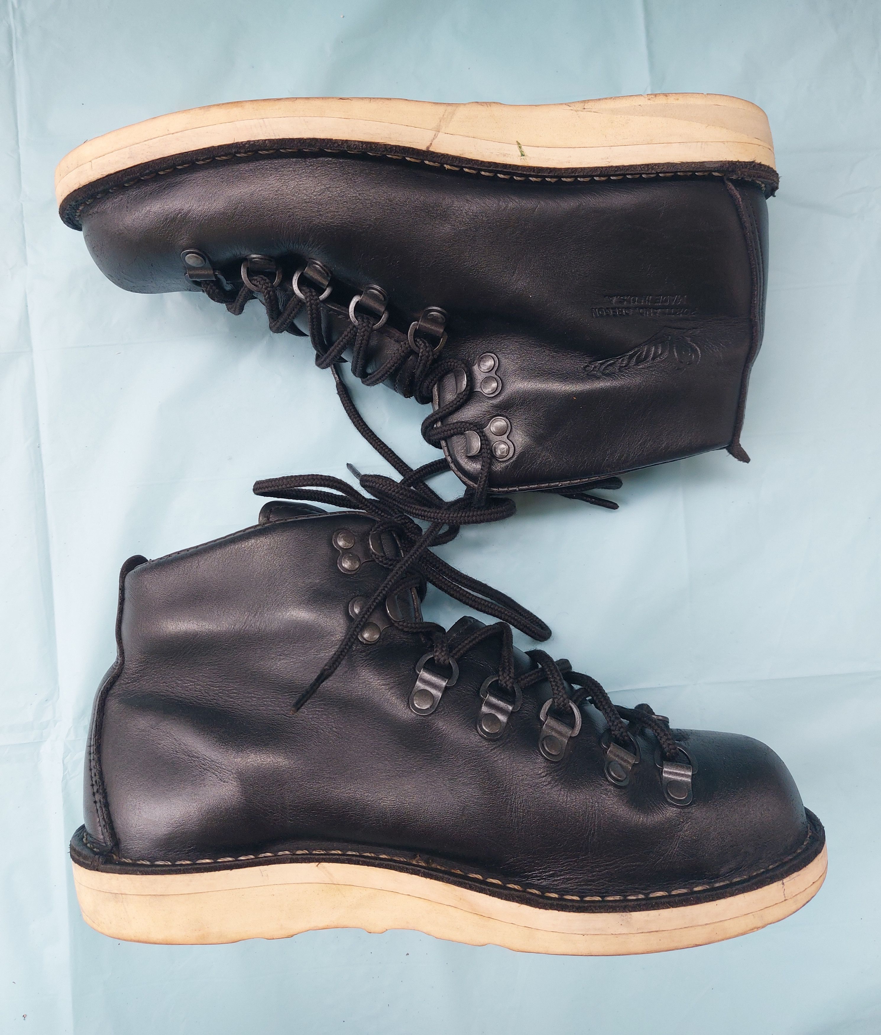 Danner DANNER mountain light boots goretex material Size US 6 / EU 39 - 1 Thumbnail
