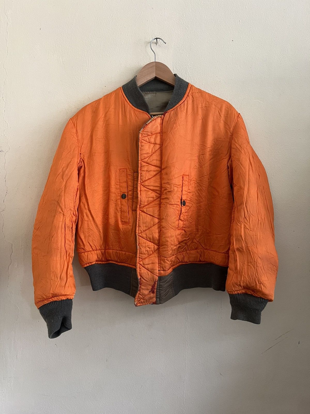 Avirex × Vintage Vintage Avirex Ma-1 8 patches Bomber Jacket Size US M / EU 48-50 / 2 - 7 Thumbnail