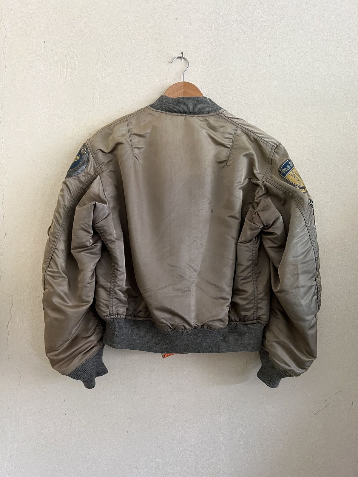 Avirex × Vintage Vintage Avirex Ma-1 8 patches Bomber Jacket Size US M / EU 48-50 / 2 - 4 Thumbnail
