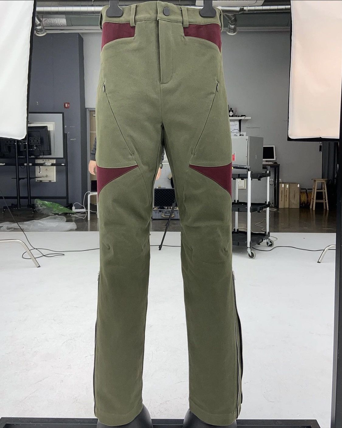 CMMAWEAR CMMAWEAR Calathea Curved Seam Trousers in Olive Green