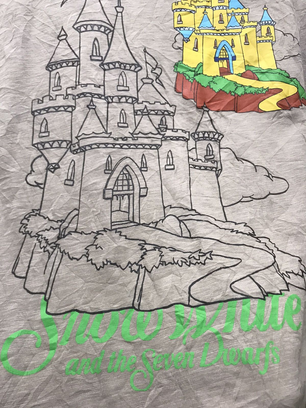 Disney Uniqlo x Undercover Snow White And The Seven Dwarfs Size US XL / EU 56 / 4 - 7 Thumbnail