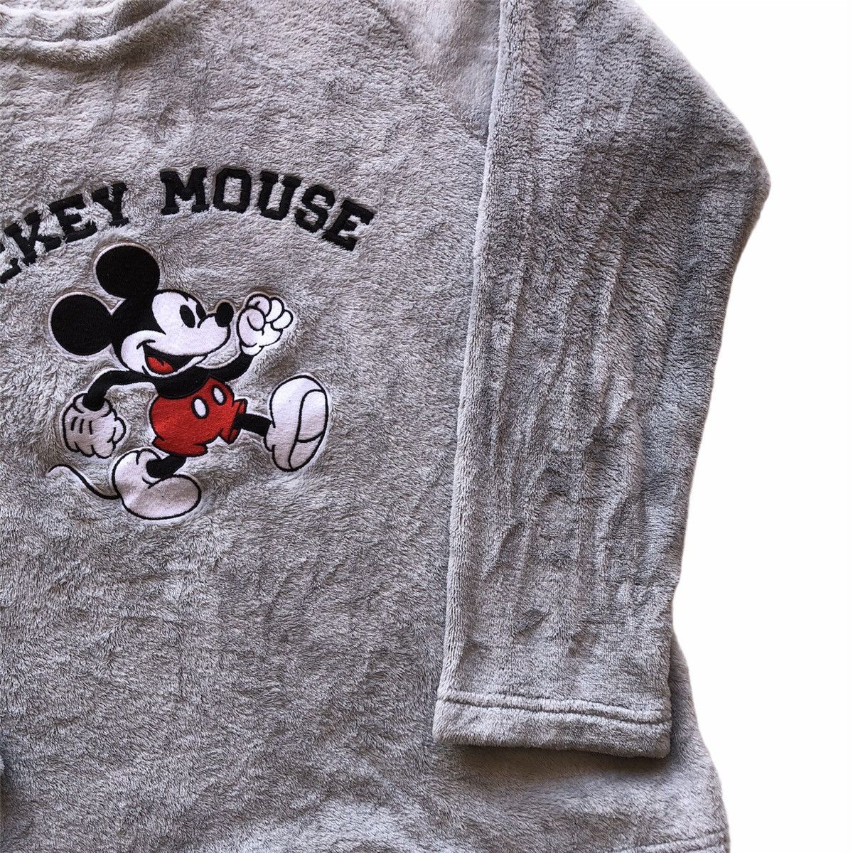 Anime GU x Disney Mickey Mouse Embroidered Fleece Long Sleeve Tee Size M / US 6-8 / IT 42-44 - 2 Thumbnail