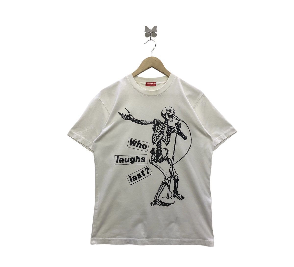 Barbara Kruger Uniqlo X Barbara Kruger X Rare Against The Machine Tshirt Size US M / EU 48-50 / 2 - 1 Thumbnail