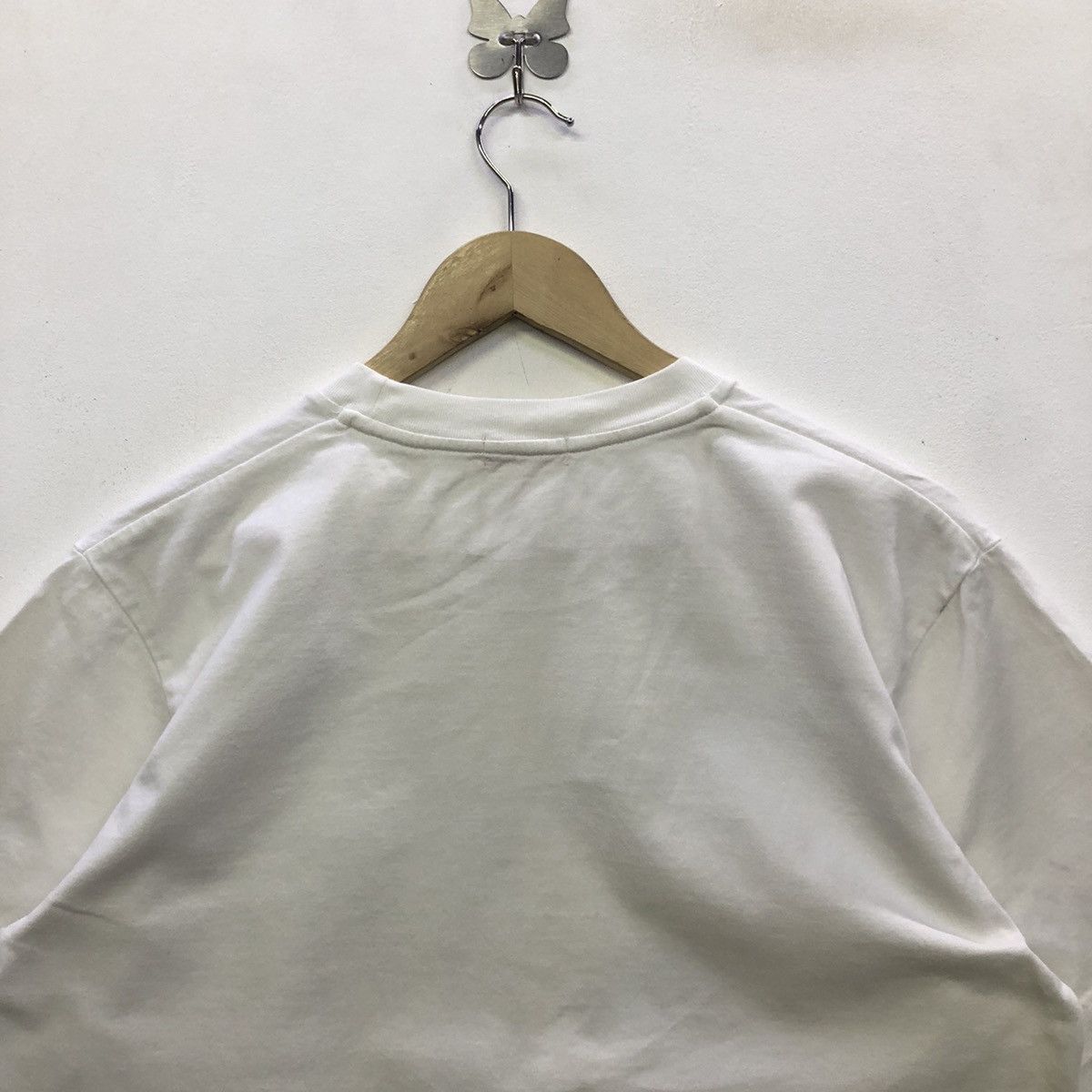 Barbara Kruger Uniqlo X Barbara Kruger X Rare Against The Machine Tshirt Size US M / EU 48-50 / 2 - 10 Thumbnail