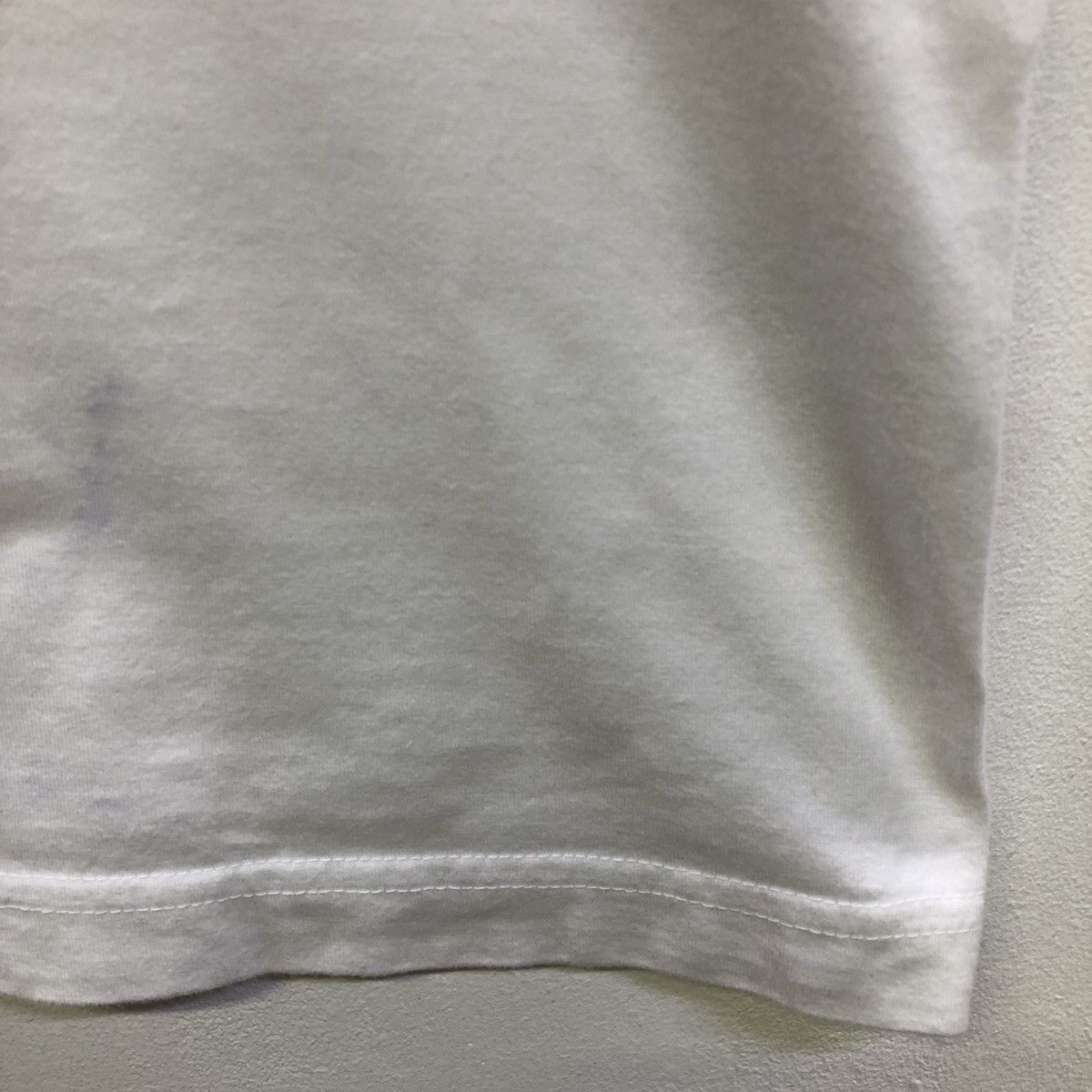 Barbara Kruger Uniqlo X Barbara Kruger X Rare Against The Machine Tshirt Size US M / EU 48-50 / 2 - 6 Thumbnail