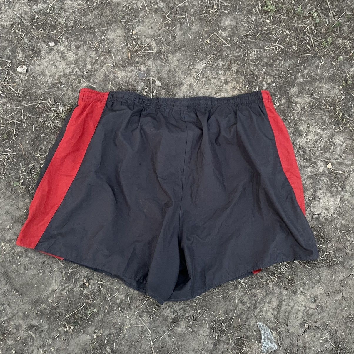 Nike Vintage 90s Nike Swoosh Logo Shorts Streetwear Size US 34 / EU 50 - 6 Thumbnail