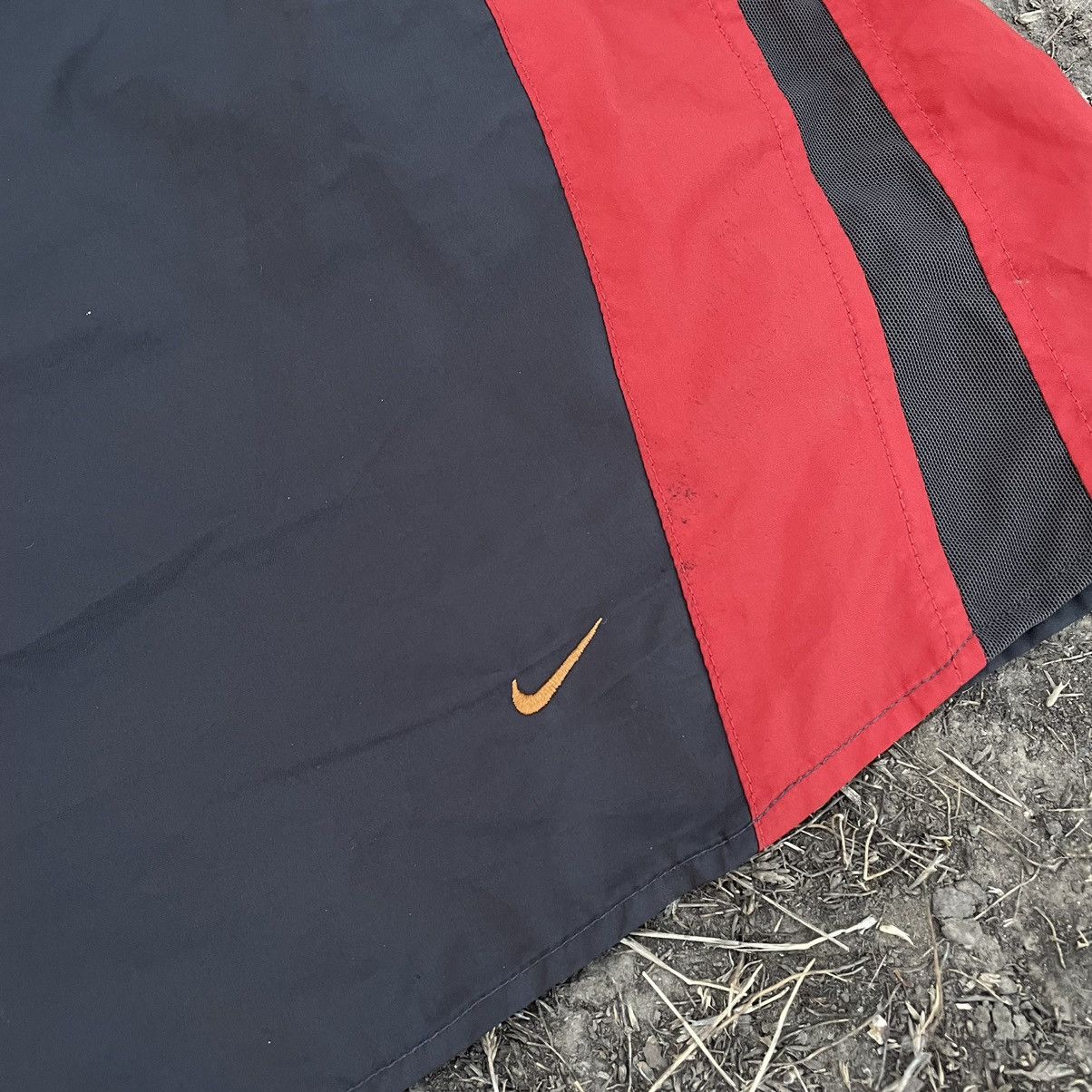 Nike Vintage 90s Nike Swoosh Logo Shorts Streetwear Size US 34 / EU 50 - 3 Thumbnail