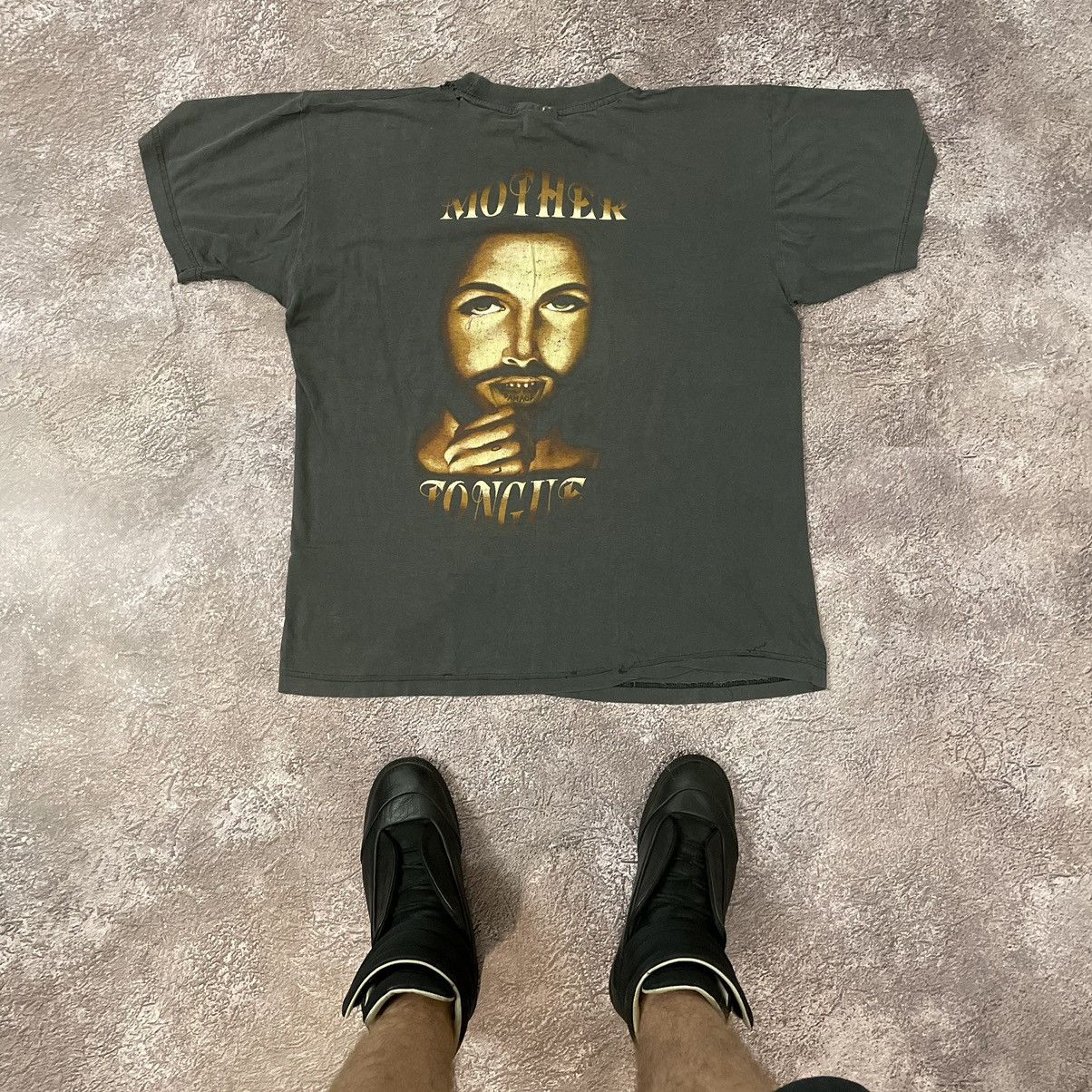 Vintage Vintage 90s Graphic Tee Sun Faded Faded Black Goth Slim XL Size US XL / EU 56 / 4 - 1 Thumbnail