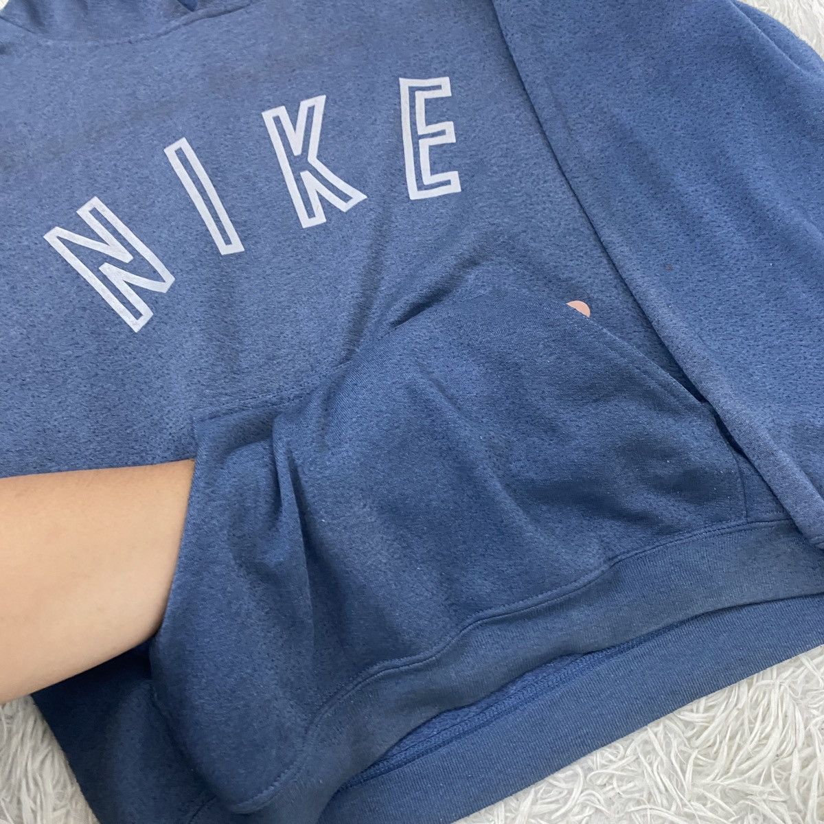 Nike Nike Large Nike Sweater Hoodie Size US S / EU 44-46 / 1 - 7 Thumbnail