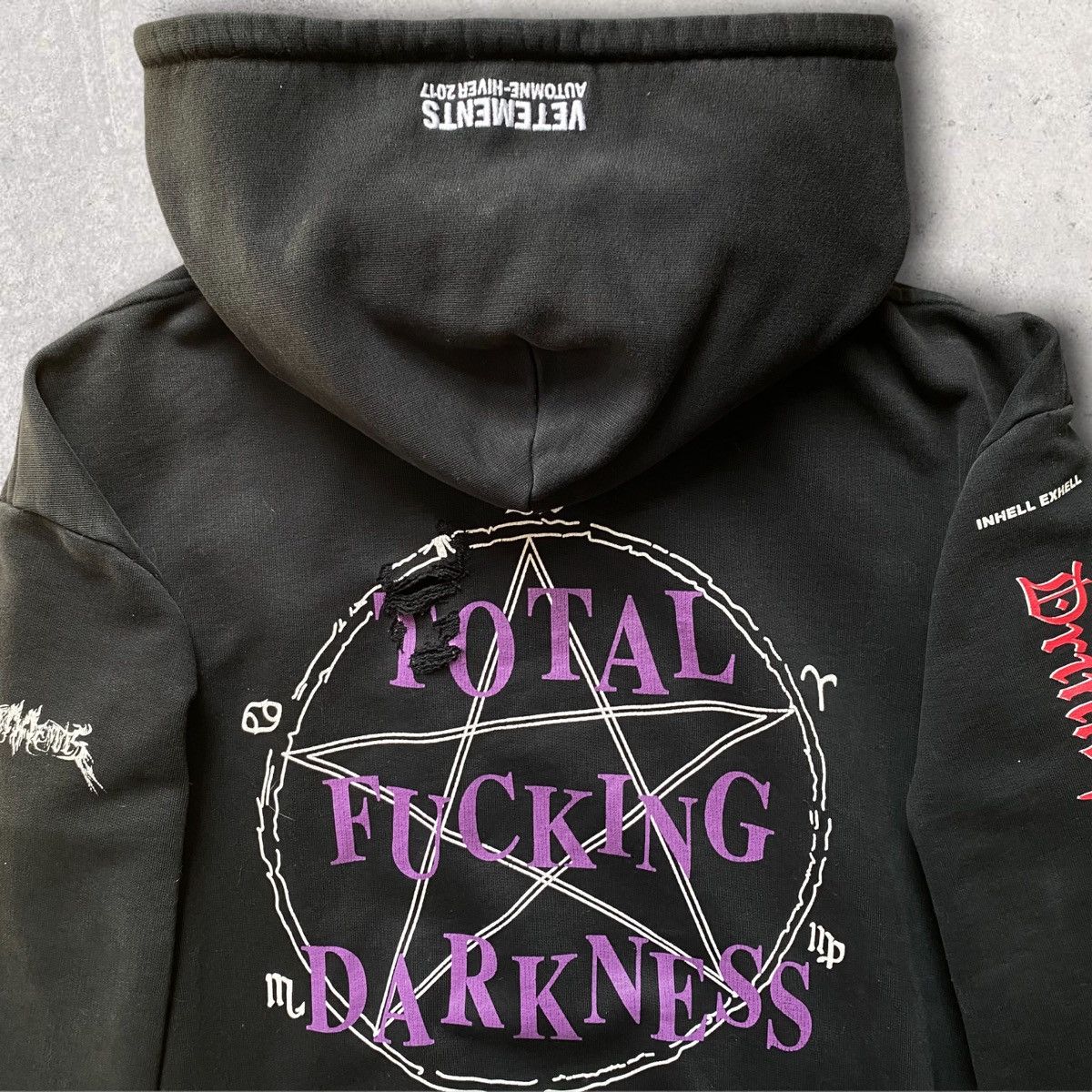 Vetements Vetements Total Fucking Darkness Hoodie Size US M / EU 48-50 / 2 - 7 Thumbnail