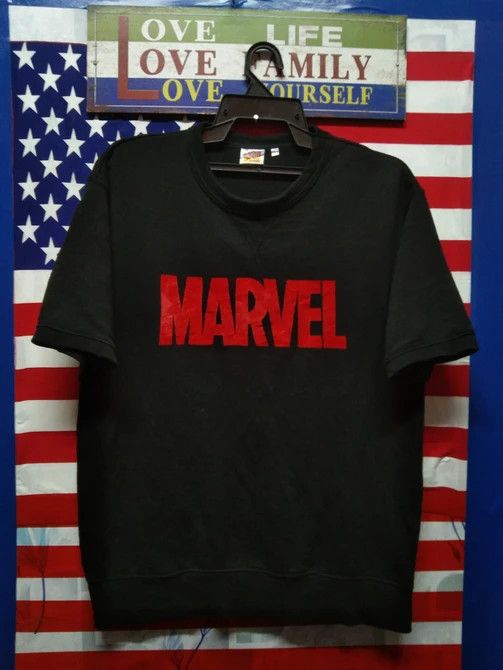 Marvel Comics MARVEL SPELL OUT SHORT SLEEVE SWEATSHIRT Size US L / EU 52-54 / 3 - 11 Thumbnail