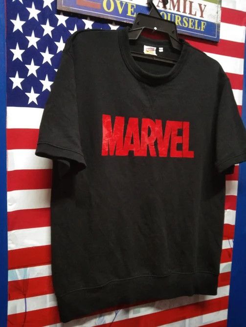 Marvel Comics MARVEL SPELL OUT SHORT SLEEVE SWEATSHIRT Size US L / EU 52-54 / 3 - 10 Thumbnail
