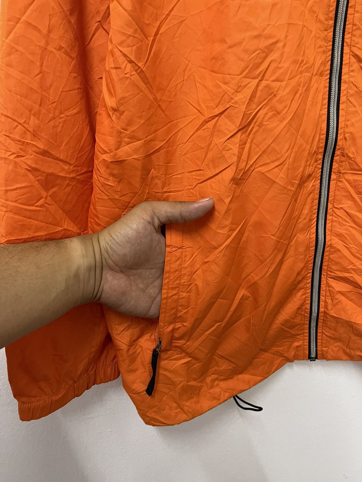 Nike × Vintage Vintage Nike Swoosh Mini Logo Y2k Windbreaker Jacket Size US L / EU 52-54 / 3 - 2 Thumbnail