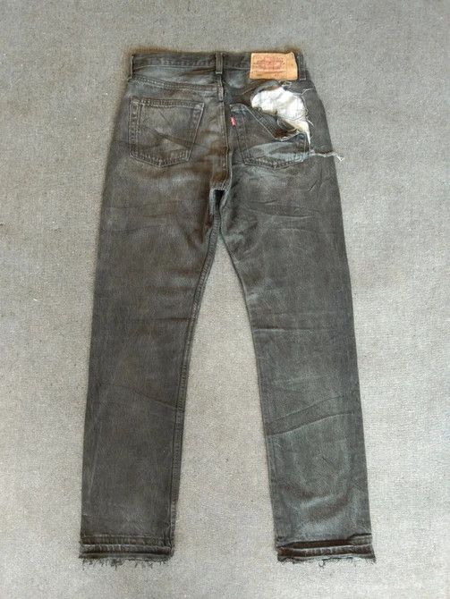 Levi's × Vintage 90s Vintage Levis 501 Faded Black Distressed Jeans 30x31 Size US 30 / EU 46 - 2 Thumbnail