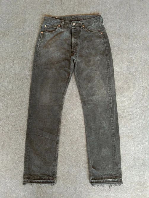 Levi's × Vintage 90s Vintage Levis 501 Faded Black Distressed Jeans 30x31 Size US 30 / EU 46 - 1 Thumbnail