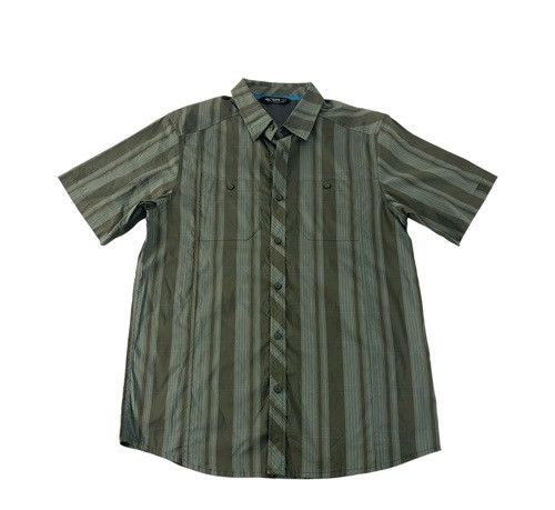 Arc'teryx Hype Arc’teryx Flannel Double Pocket Button Down Shirt Size US M / EU 48-50 / 2 - 1 Thumbnail