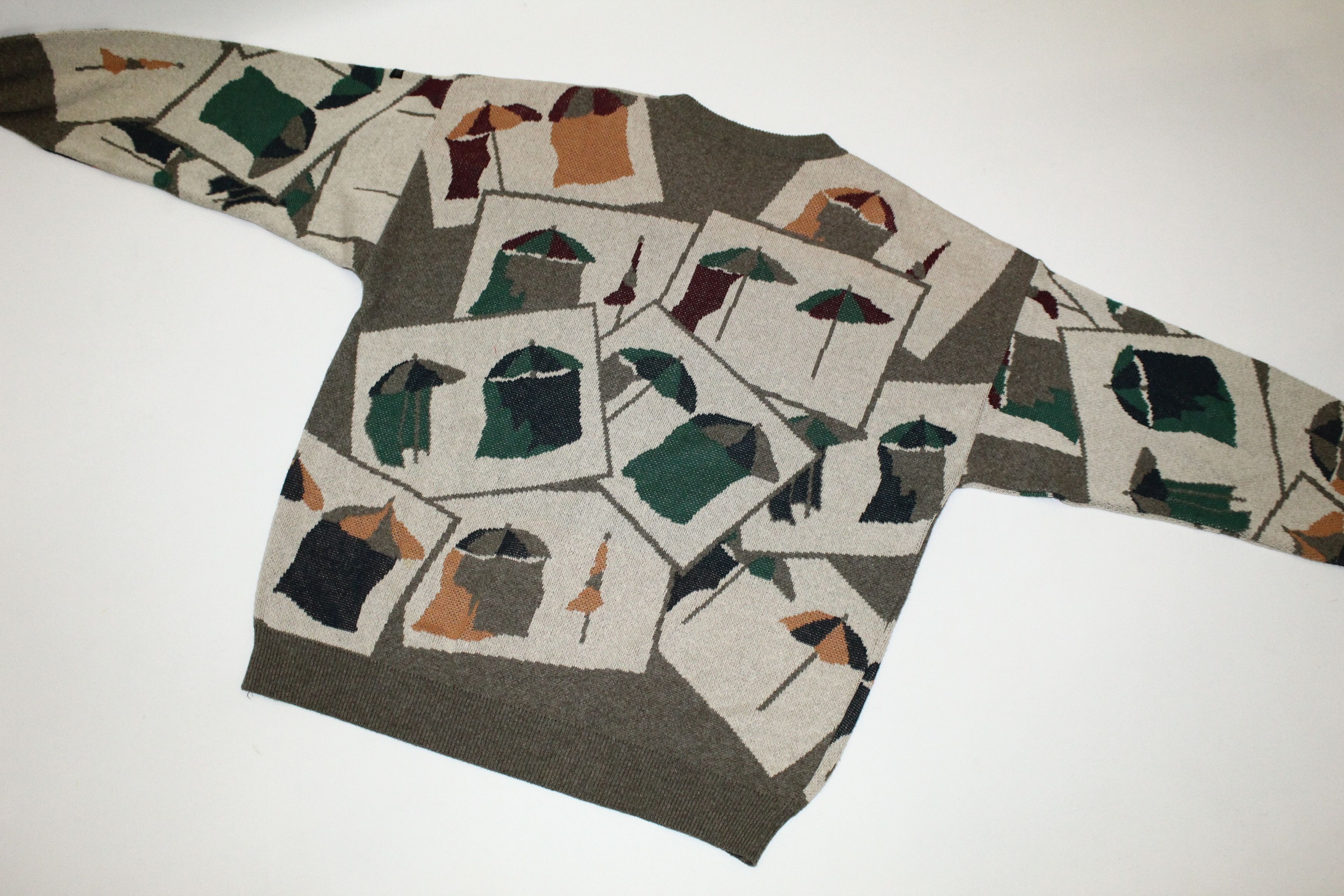 Hugo Boss 70s Rare Hugo Boss Abstract Design Knit Jacquard Sweater Size US XL / EU 56 / 4 - 9 Thumbnail