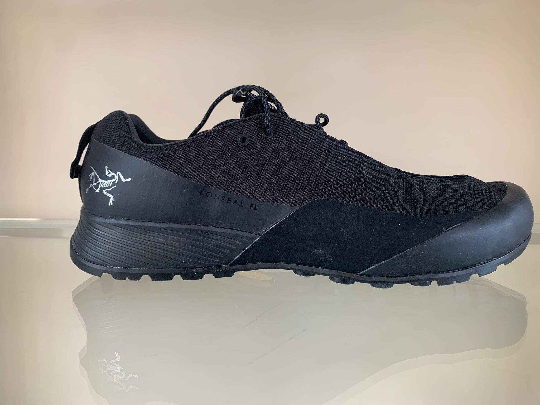 Konseal FL GTX in Black