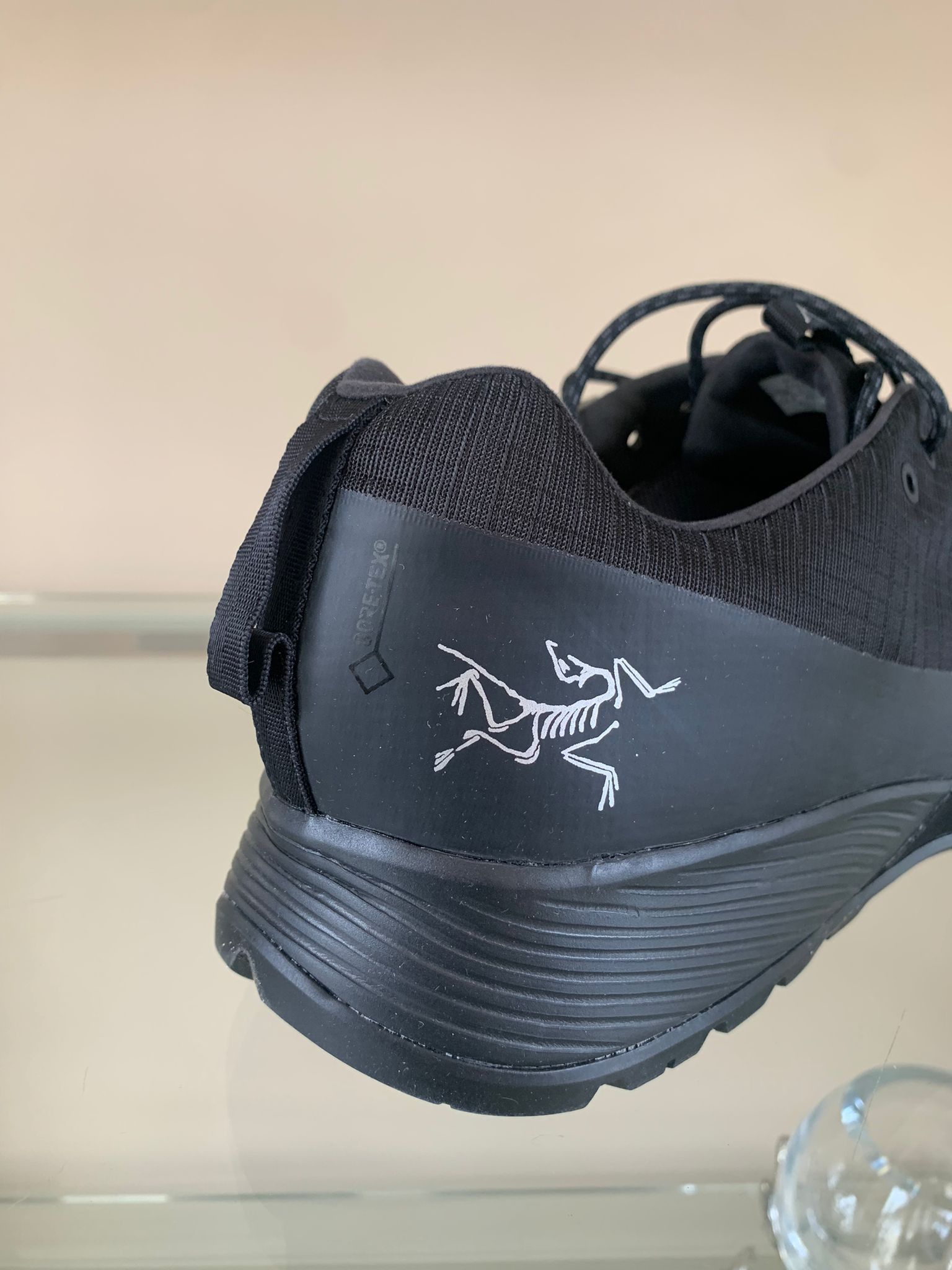 Konseal FL GTX in Black