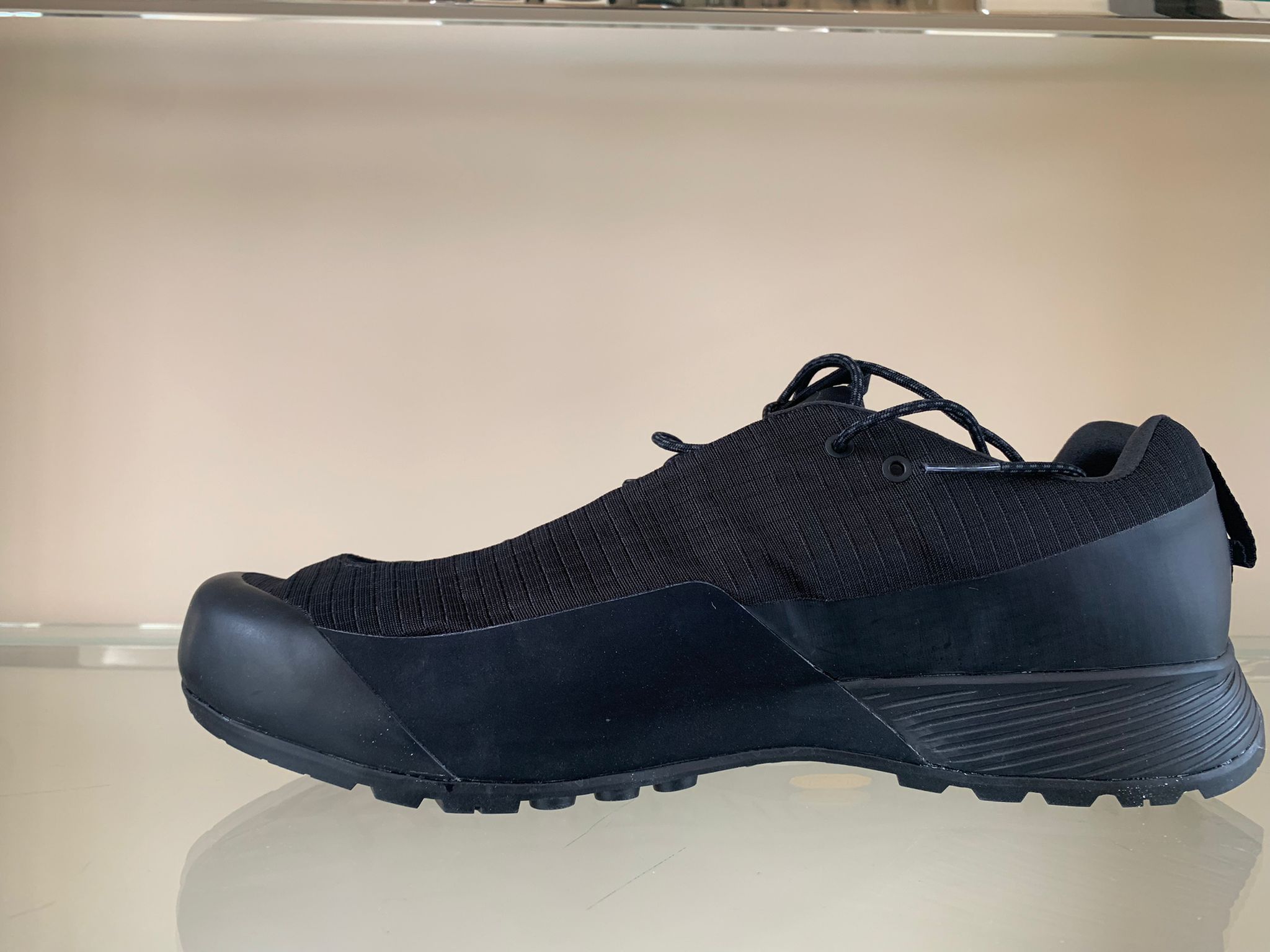 Konseal FL GTX in Black