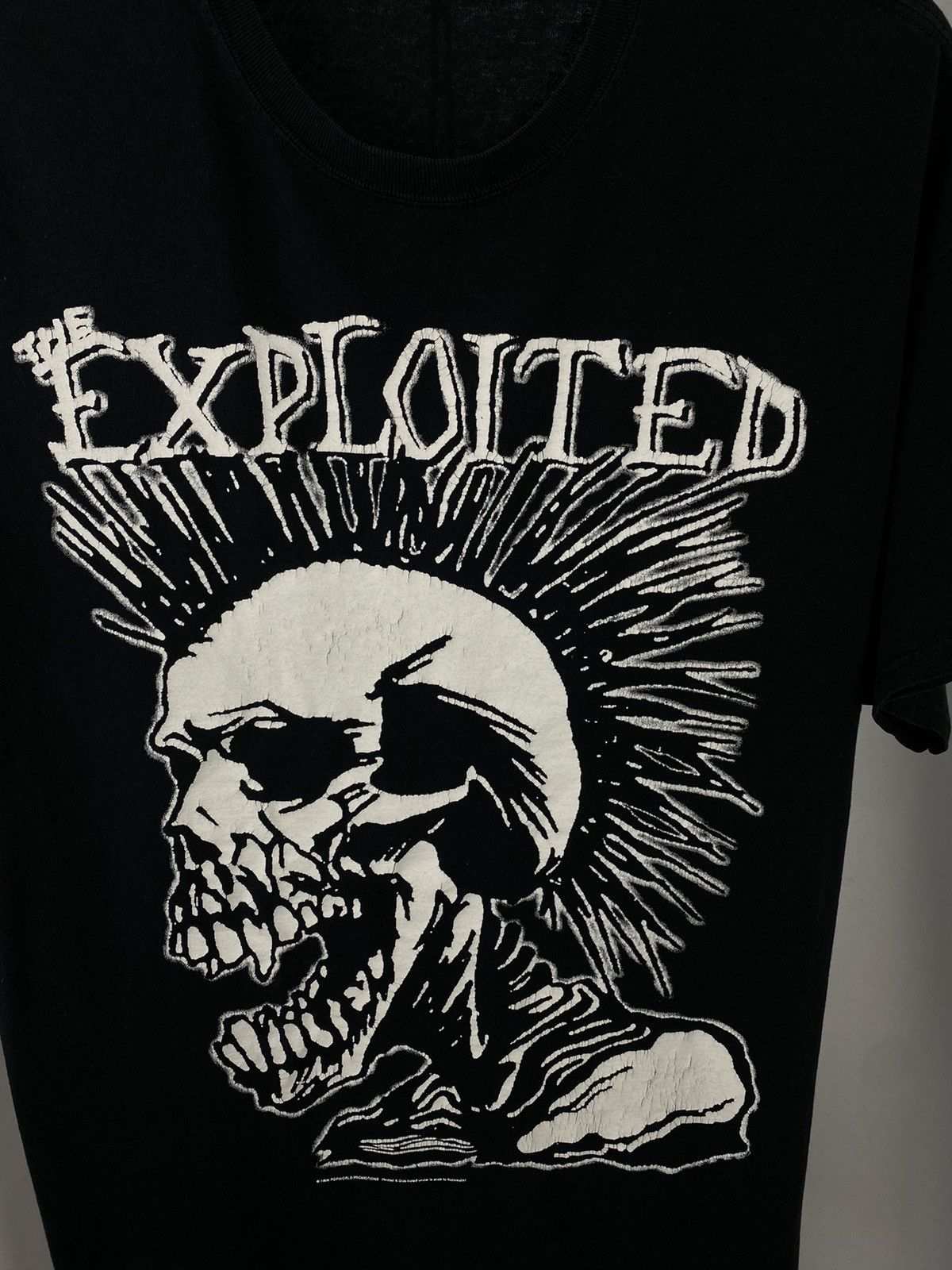 Band Tees The Exploited 1996 vintage big logo rock tee band tee size L Size US L / EU 52-54 / 3 - 3 Thumbnail