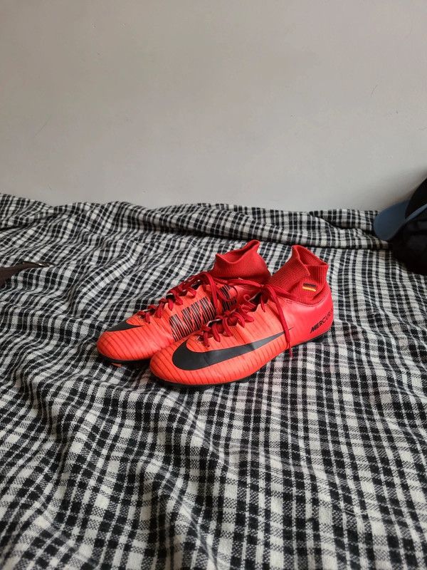 cheap nike mercurial superfly football boots
