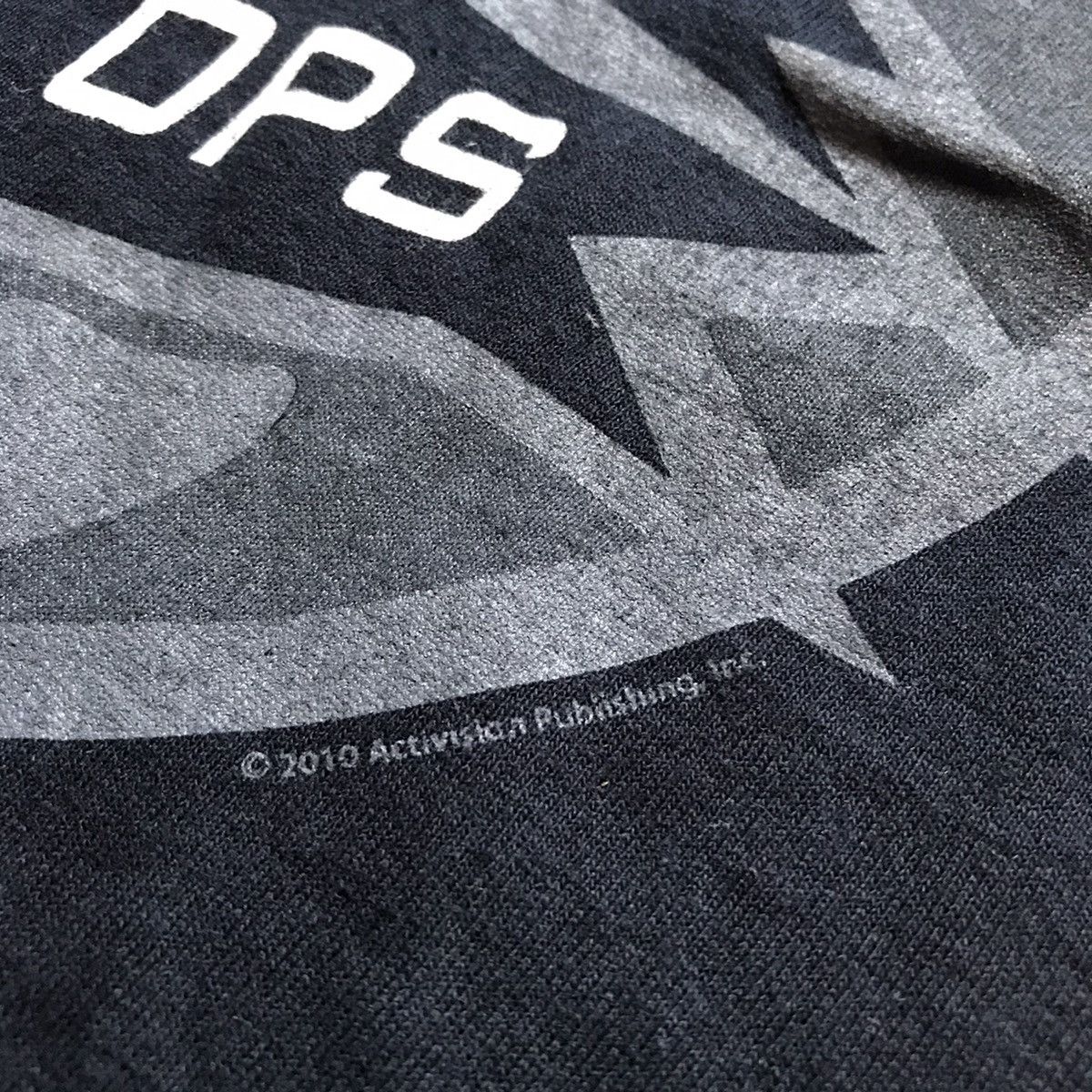 Playstation × Vintage VINTAGE CALL OF DUTY COD BLACK OPS 2010 Size US M / EU 48-50 / 2 - 5 Thumbnail