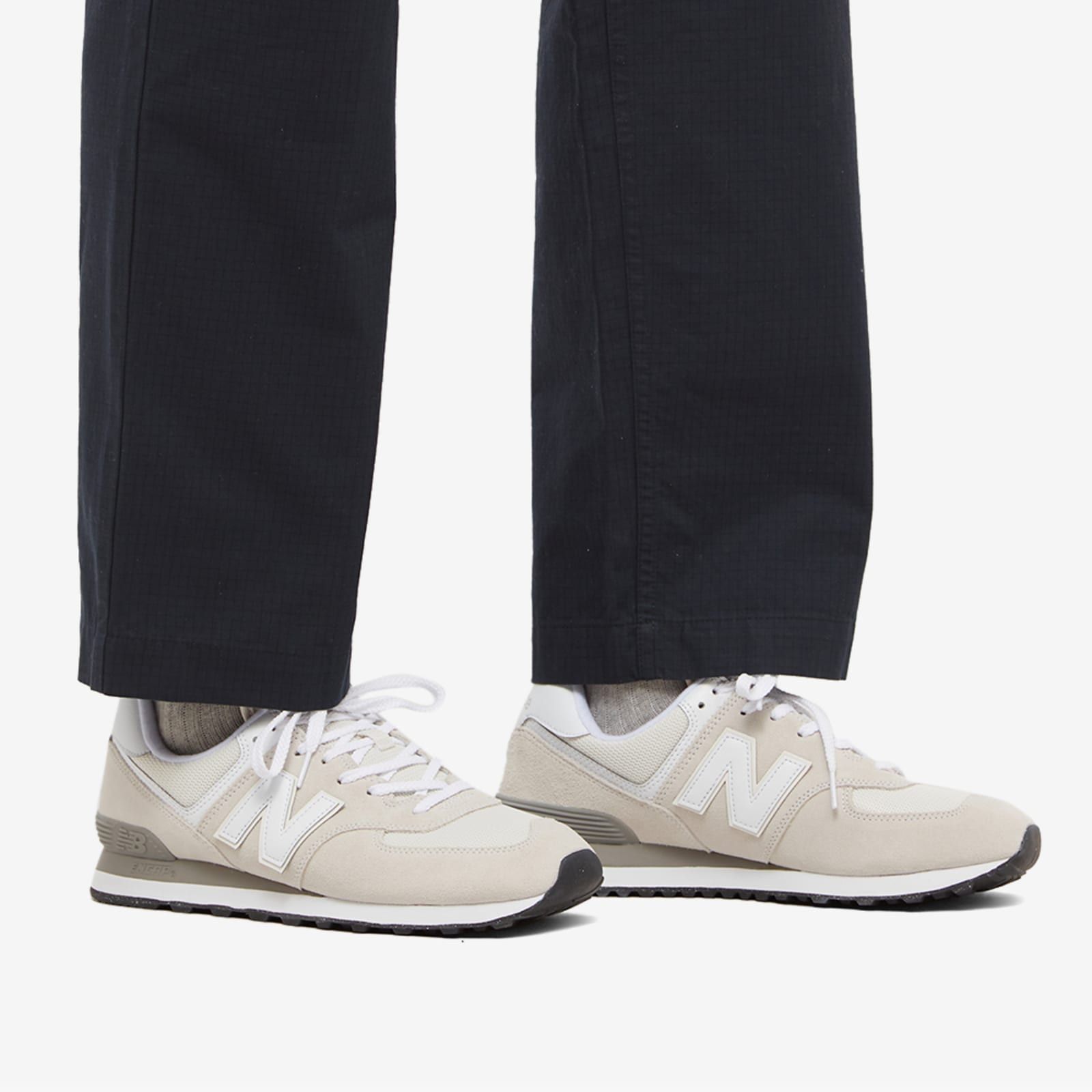 New Balance NEW BALANCE ML574EVW WHITE GREY US 9 EU 42.5 Size US 9 / EU 42 - 5 Thumbnail