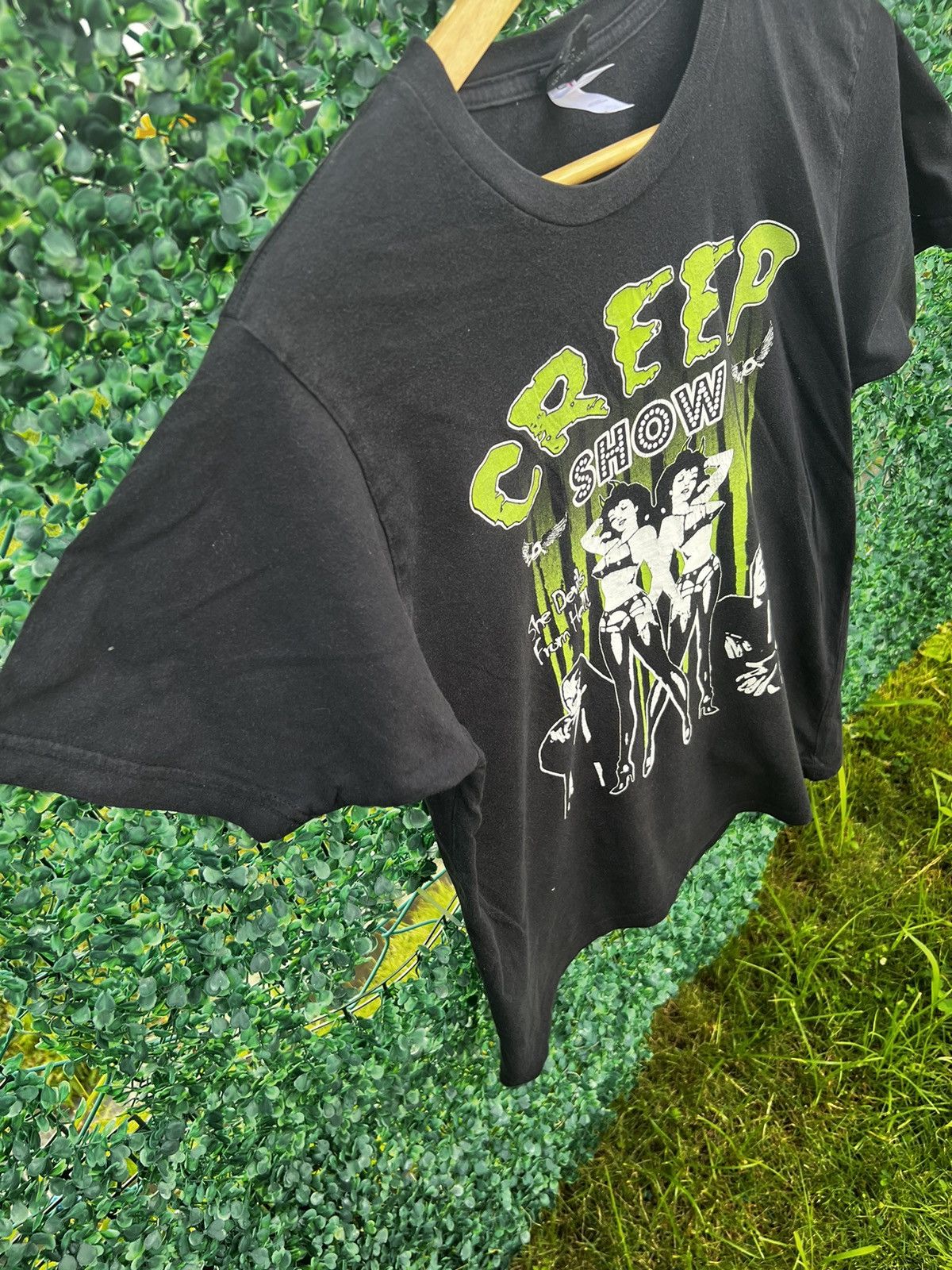 Creep × Vintage Vintage Creep Show “She Devils from Hell” Size US M / EU 48-50 / 2 - 4 Thumbnail