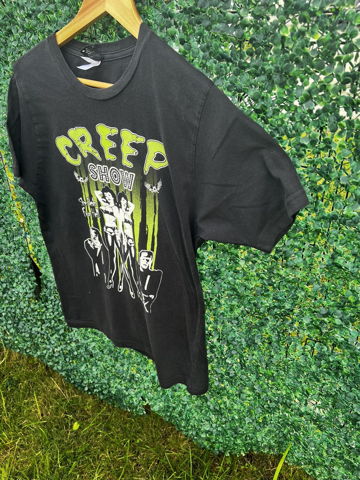Creep × Vintage Vintage Creep Show “She Devils from Hell” Size US M / EU 48-50 / 2 - 3 Thumbnail