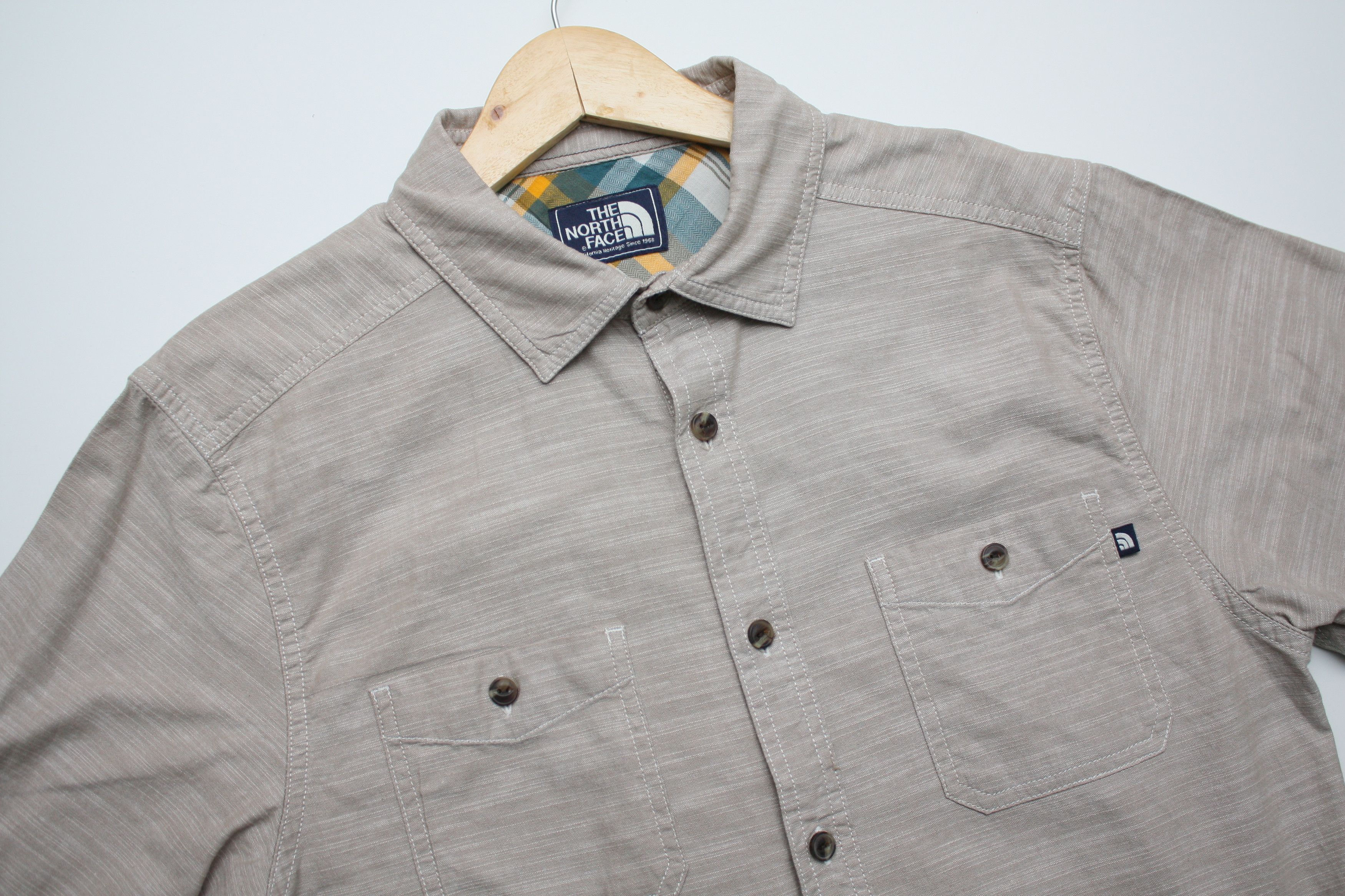 The North Face The North Face Beige Short Sleeve Shirt Size US M / EU 48-50 / 2 - 1 Thumbnail