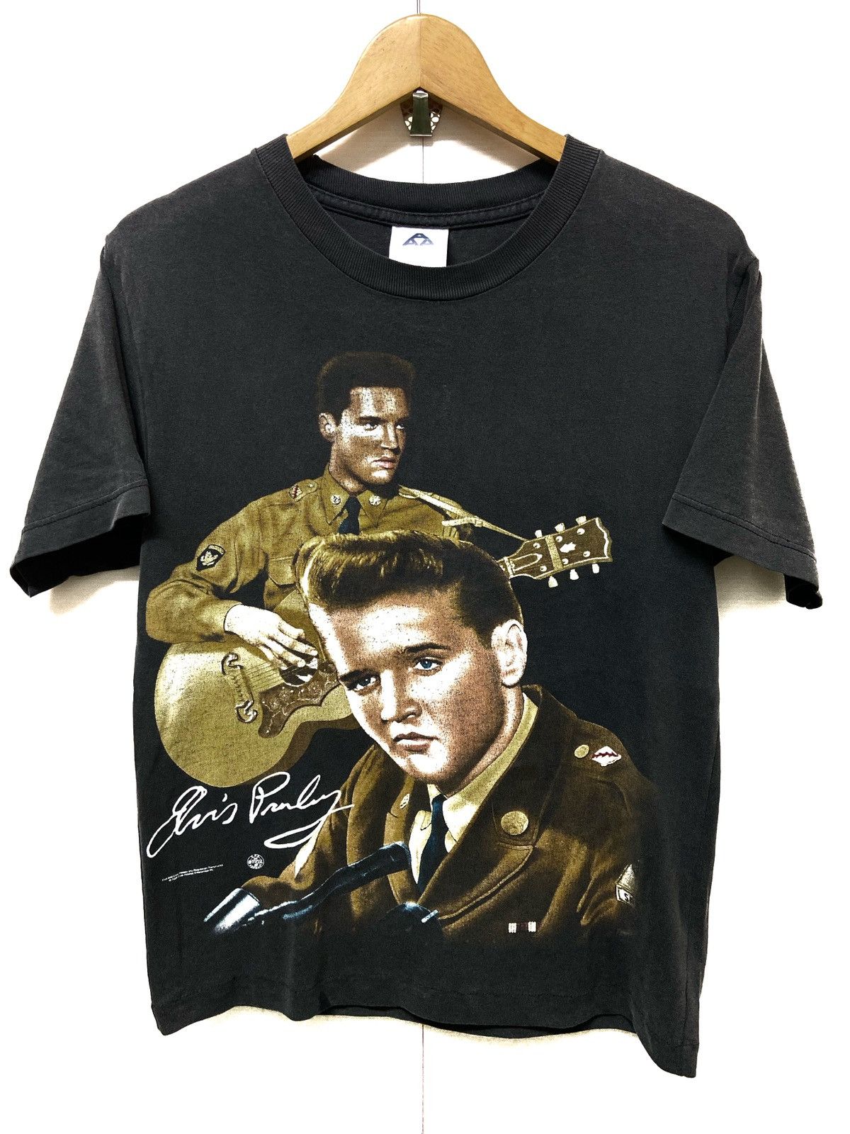 Band Tees × Vintage VINTAGE 1996's ELVIS PRESLEY PHOTO PRINT BLACK TEE Size US S / EU 44-46 / 1 - 1 Thumbnail