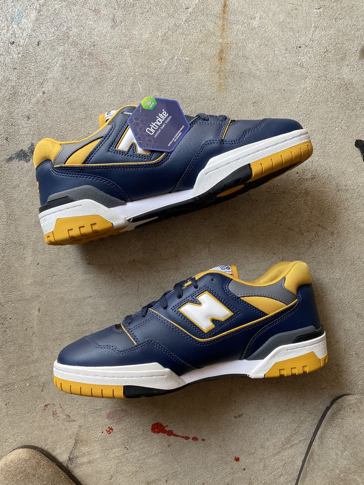 New Balance New Balance 550 michigan navy gold DEADSTOCK Size US 10.5 / EU 43-44 - 3 Thumbnail