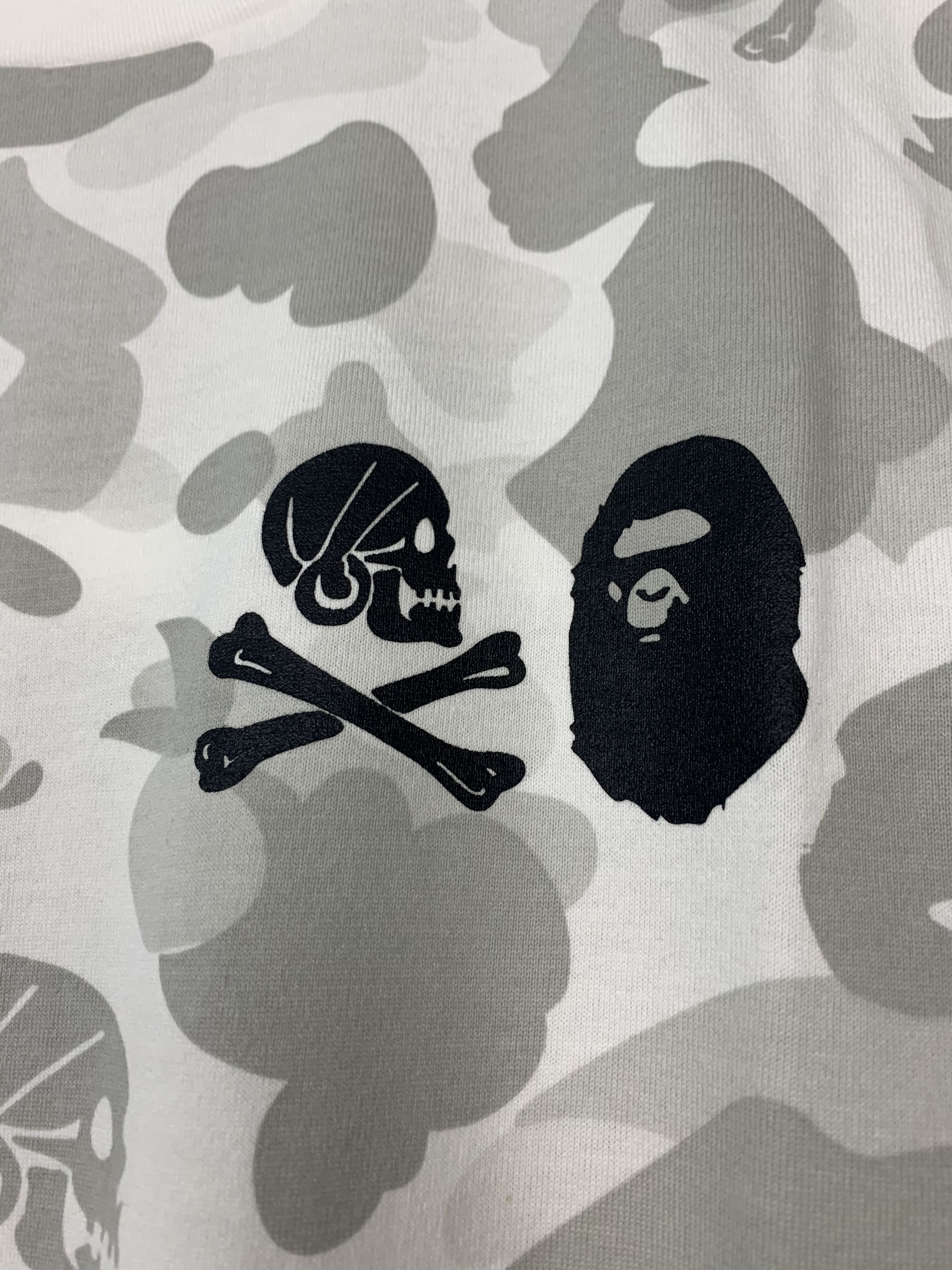 Bape × Neighborhood White Skull Camo Longsleeve Shirt Large Bape Neighborhood Size US L / EU 52-54 / 3 - 5 Thumbnail