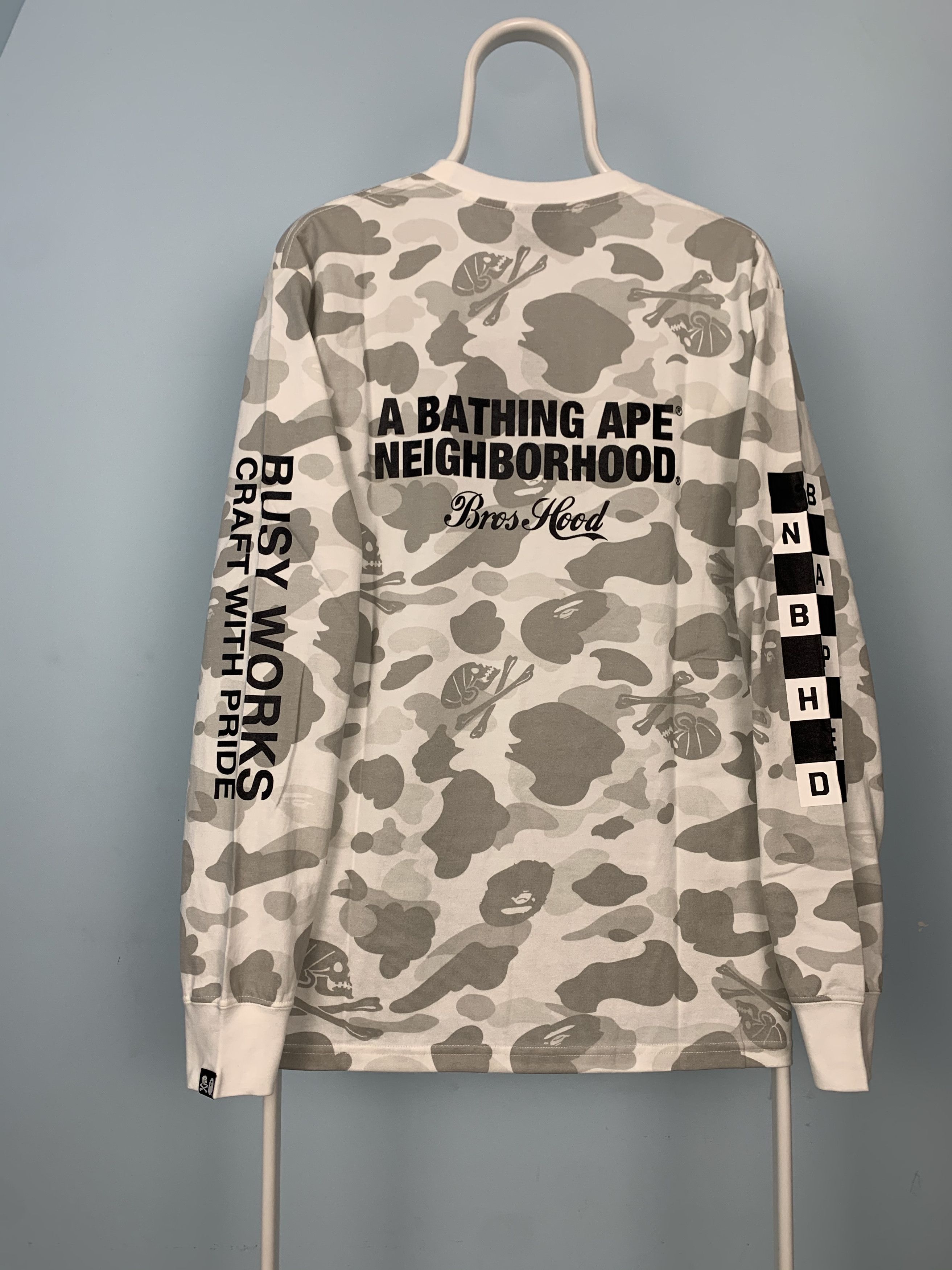 Bape × Neighborhood White Skull Camo Longsleeve Shirt Large Bape Neighborhood Size US L / EU 52-54 / 3 - 8 Thumbnail