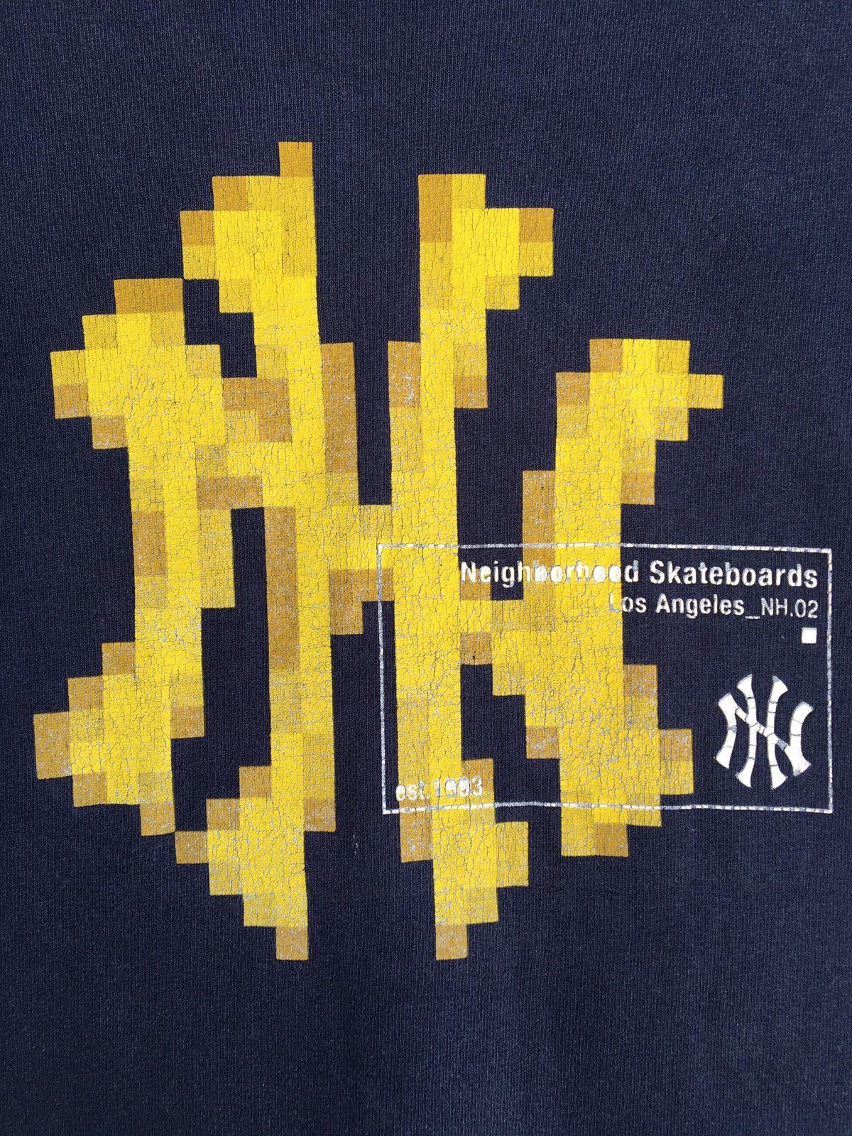 Neighborhood Vintage 90s Neighborhood Skateboard L.A Big Logo Tshirt Size US L / EU 52-54 / 3 - 7 Thumbnail