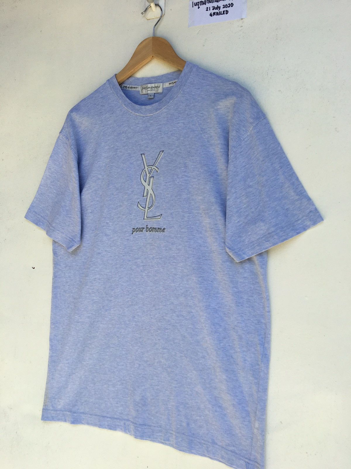 Yves Saint Laurent Yves Saint Laurent YSL BIG LOGO Printed Spellout Tshirt Size US L / EU 52-54 / 3 - 4 Thumbnail