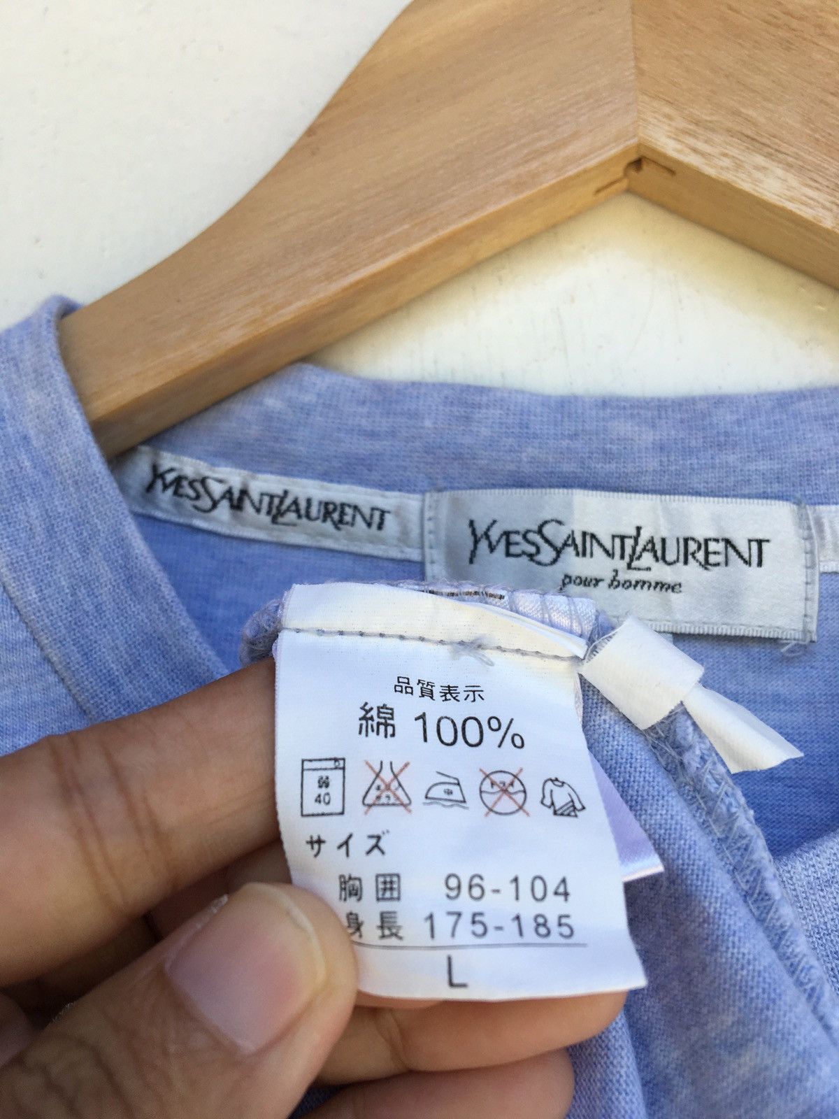 Yves Saint Laurent Yves Saint Laurent YSL BIG LOGO Printed Spellout Tshirt Size US L / EU 52-54 / 3 - 15 Thumbnail
