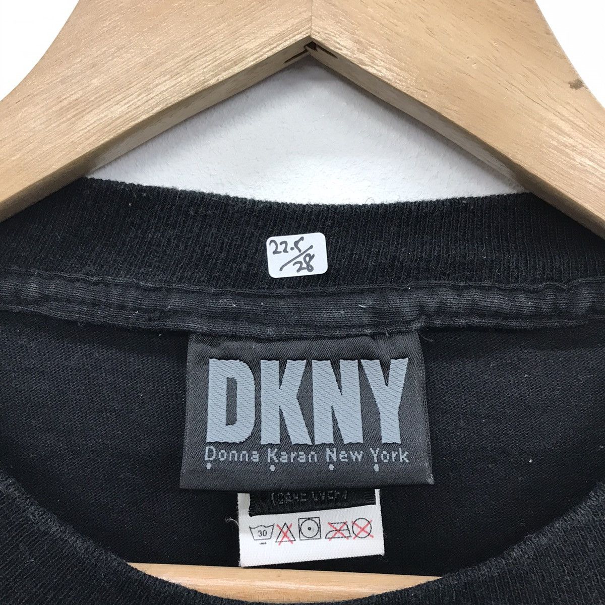 DKNY × Vintage Rare!! Vintage DKNY Big Logo Tees men clothing Size US M / EU 48-50 / 2 - 12 Thumbnail