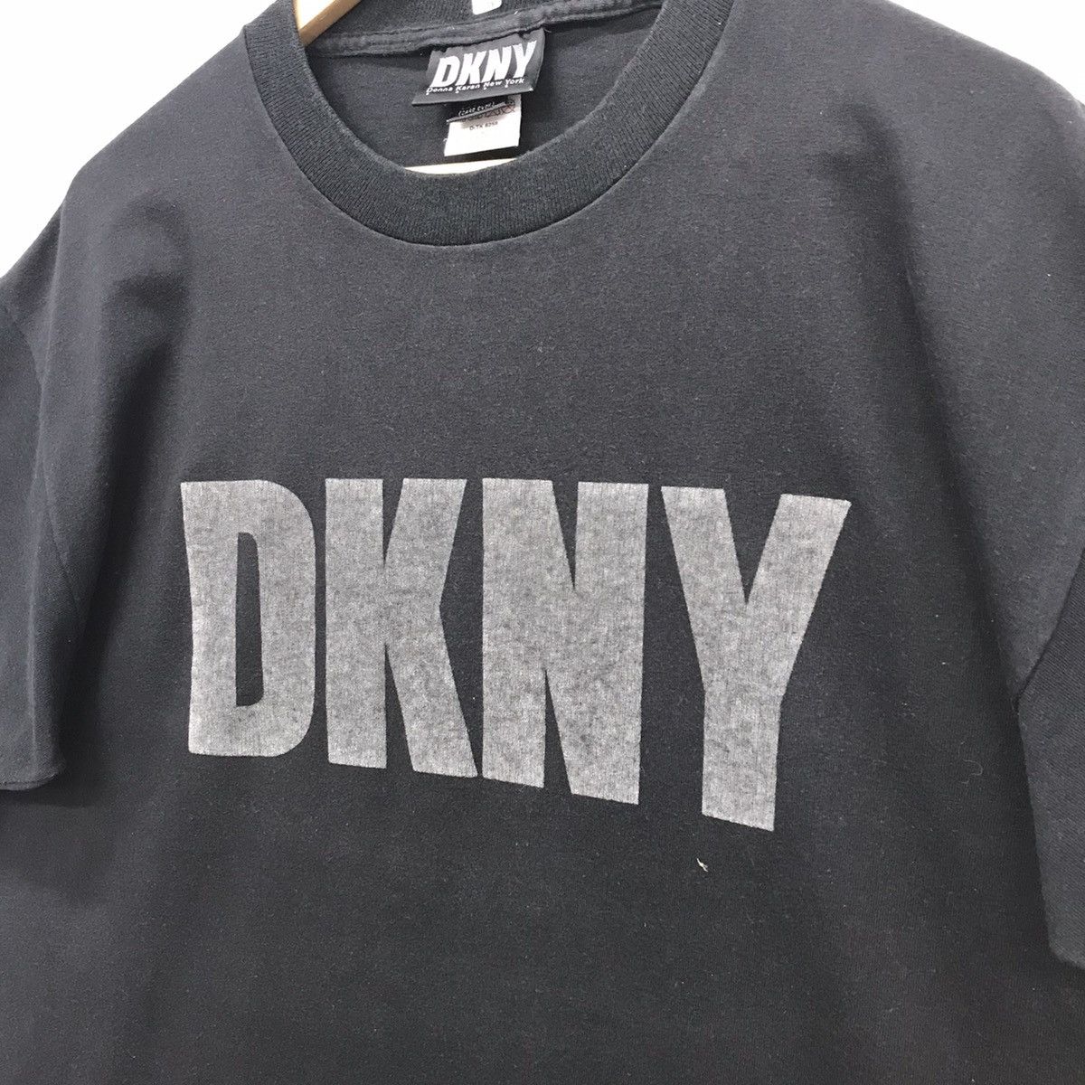DKNY × Vintage Rare!! Vintage DKNY Big Logo Tees men clothing Size US M / EU 48-50 / 2 - 8 Thumbnail