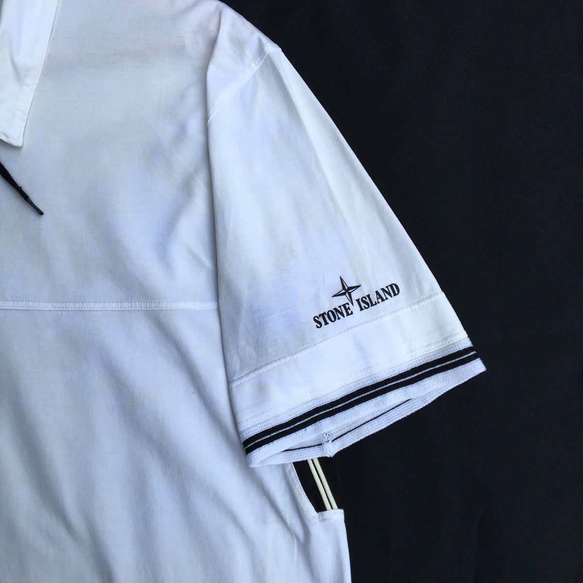 Stone Island Authentic Vintage Stone Island White Polo Side Logo Size US L / EU 52-54 / 3 - 6 Thumbnail